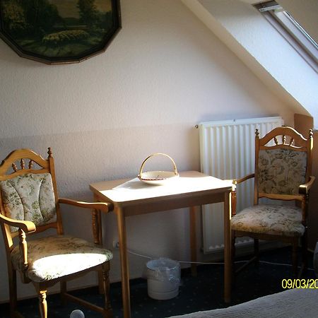 Gaestehaus Hemmerdeich-Alte Schule Oldenswort ภายนอก รูปภาพ